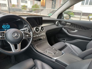 Mercedes GLC foto 6