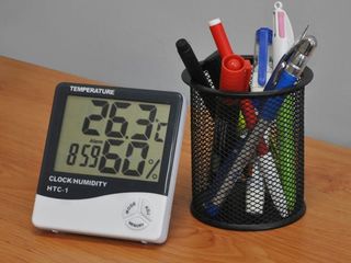 Електронный термометр+часы+гигрометр