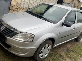 Dacia Logan foto 1