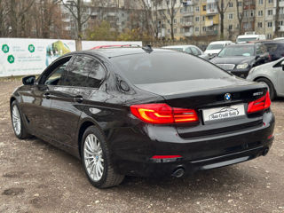 BMW 5 Series foto 10