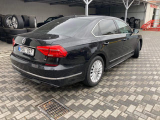 Volkswagen Passat foto 3