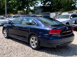 Volkswagen Passat foto 4