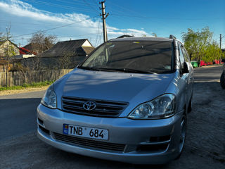 Toyota Avensis Verso