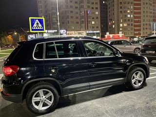 Volkswagen Tiguan foto 2