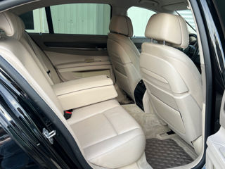 BMW 7 Series foto 17