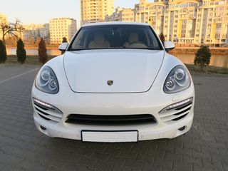 Porsche Cayenne foto 2