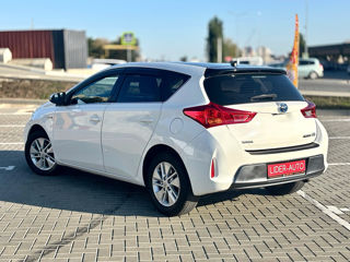 Toyota Auris foto 6