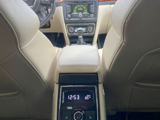 Skoda Superb foto 8