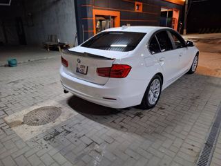 BMW 3 Series foto 9