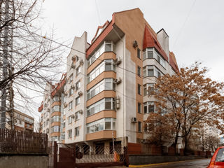 Apartament cu 3 camere, 176 m², Centru, Chișinău foto 7