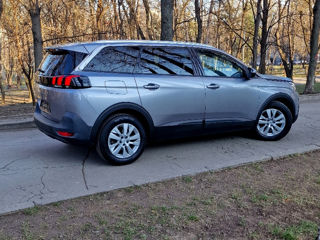 Peugeot 5008 foto 4