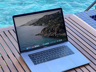 MacBook Air 15 M3 Cumpăr