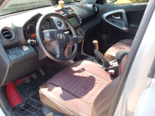 Toyota Rav 4 foto 2