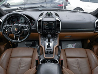 Porsche Cayenne foto 6