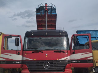 Mercedes Actros 1843