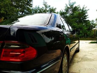 Mercedes E Class foto 7