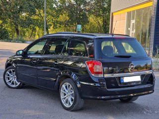 Opel Astra foto 4