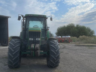 Tractor John Deere 7800 (an 2002)** foto 2