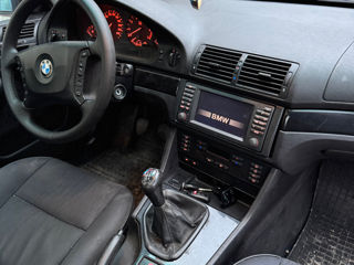 BMW 5 Series foto 5