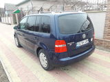 Volkswagen Touran foto 6