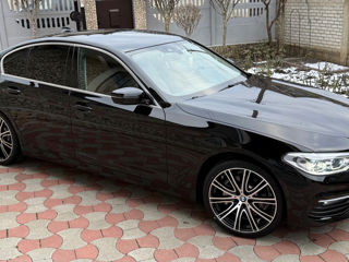 BMW 5 Series foto 7