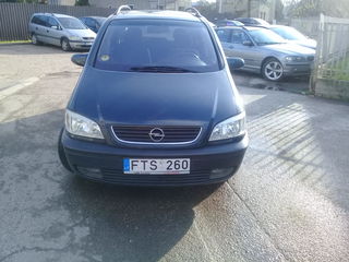 Opel Zafira foto 3