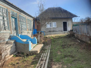 Se vinde urgent casă  satul tartaul de salcie orașul Cahul foto 9