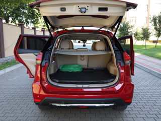 Nissan X-Trail foto 2