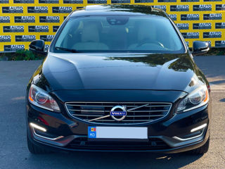 Volvo S60 foto 4