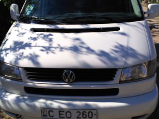 Volkswagen Caravelle foto 3