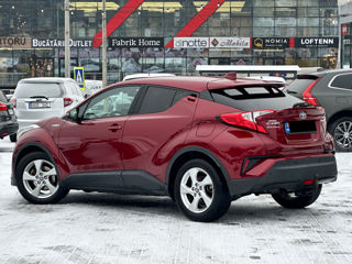 Toyota C-HR foto 5