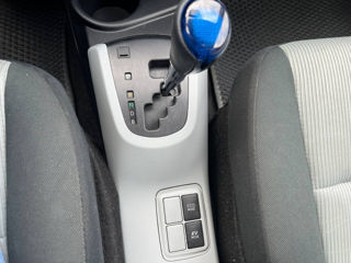 Toyota Prius c foto 8