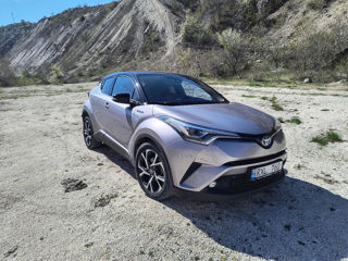 Toyota C-HR foto 4