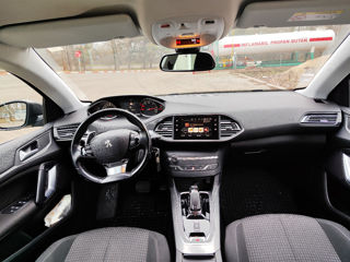 Peugeot 308 foto 9