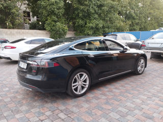 Tesla Model S foto 9