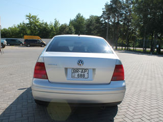 Volkswagen Jetta foto 5