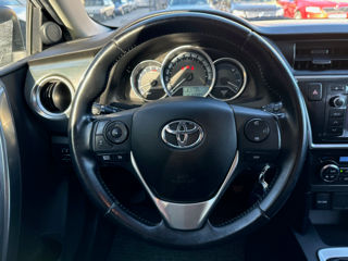 Toyota Auris foto 11