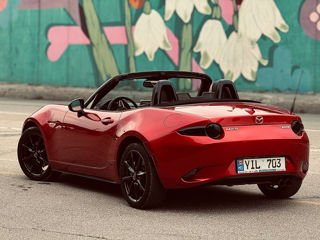 Mazda MX-5 foto 4