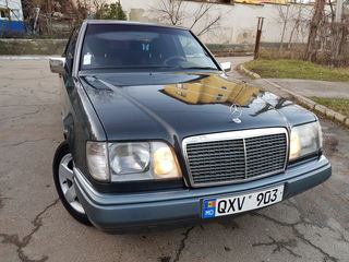 Mercedes Series (W124) foto 6