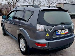 Mitsubishi Outlander foto 5