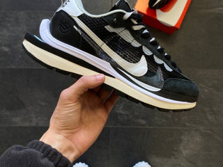 Nike Sacai Vaporwaffle Black/White