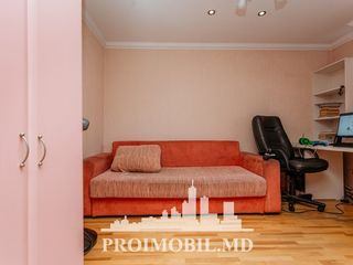 Spre vînzare casă de tip townhouse - 280 mp! foto 4