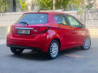 Toyota Yaris foto 4