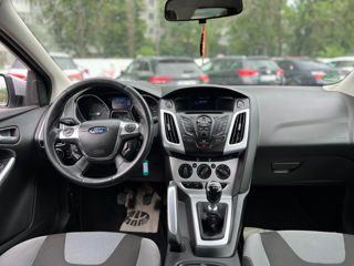 Ford Focus foto 17