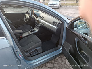 Volkswagen Passat foto 8