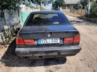 BMW 5 Series foto 1