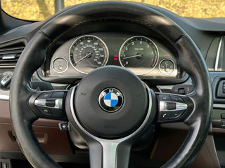 BMW 5 Series foto 3