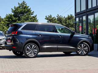 Peugeot 5008 фото 1