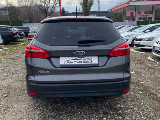 Ford Focus foto 5