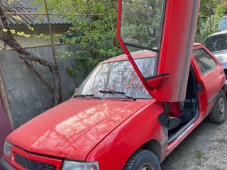 Opel Corsa foto 1